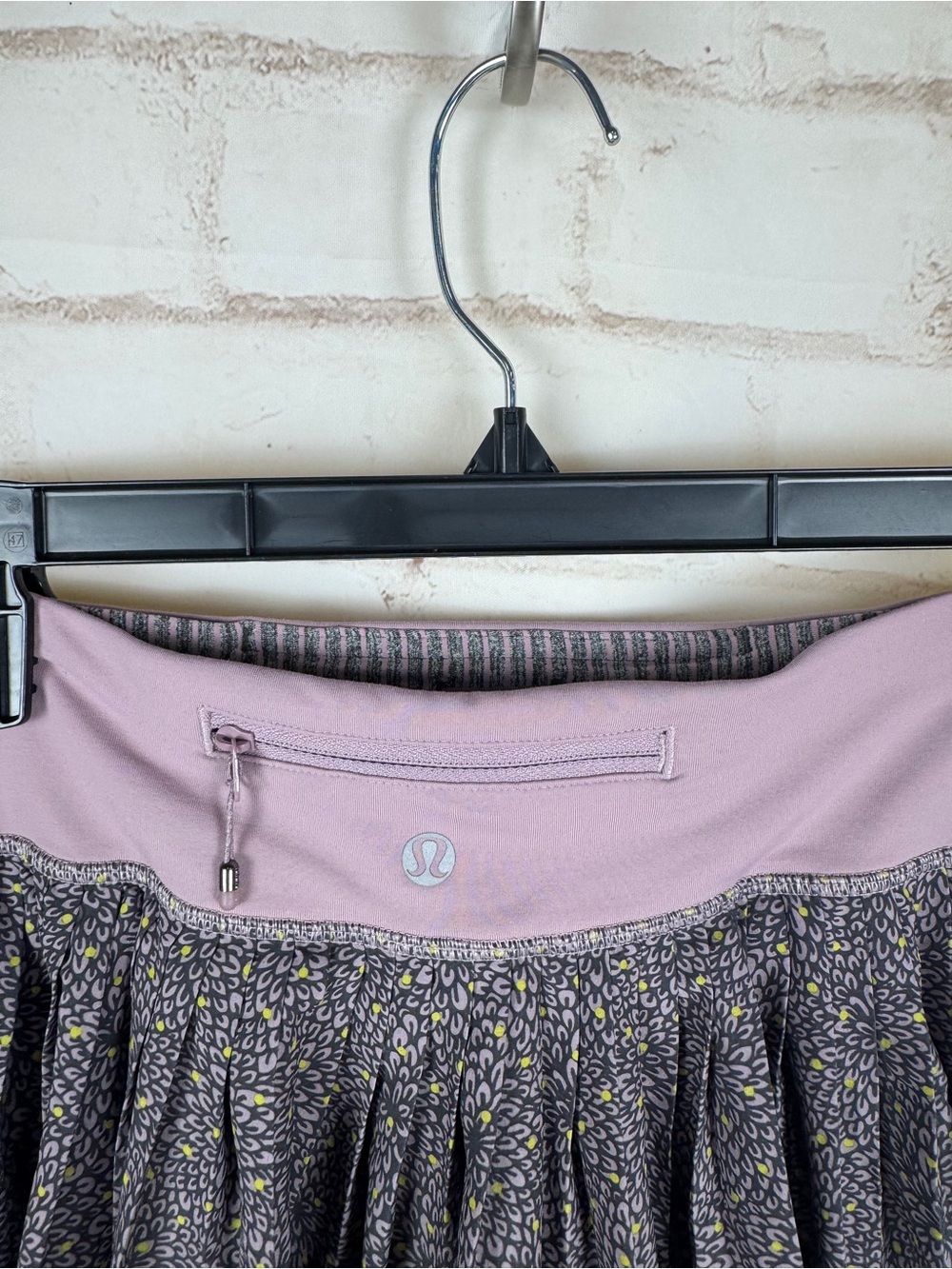 Lululemon Pleat to Street Skirt Dottie Mum Deep Coal Mauvelous / Mauve size 6 - Picture 4 of 6